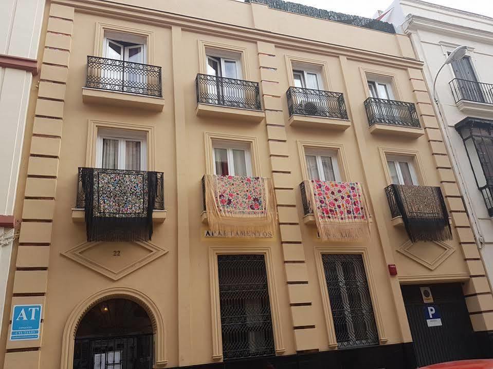 Apartamentos Dona Lola Seville Exterior photo